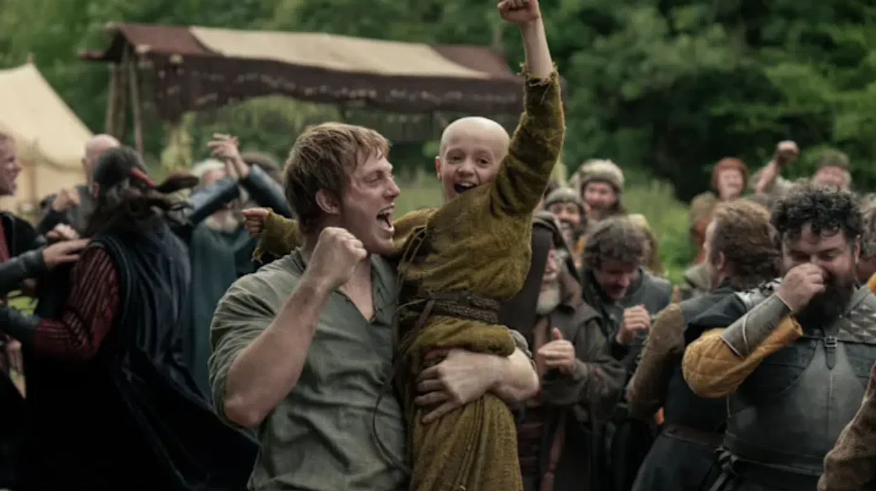 De toon van de serie is Game of Thrones, maar wel lichter.